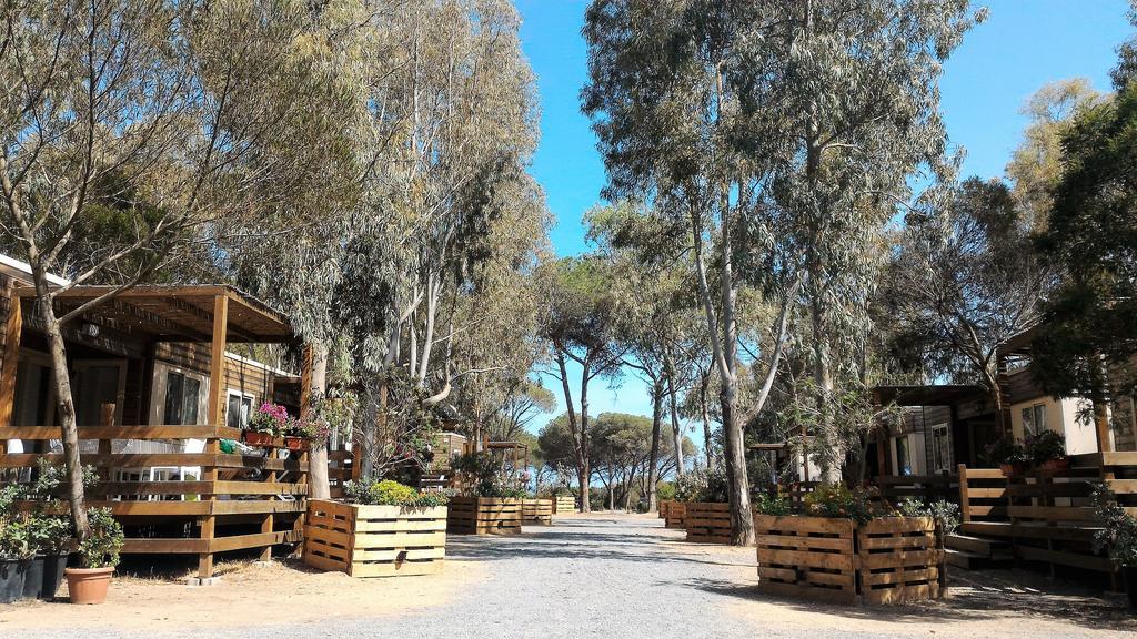 Camping Village Flumendosa 산타마르게리타디풀라 외부 사진